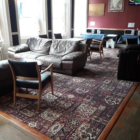 Ossians Hotel Fort William Buitenkant foto